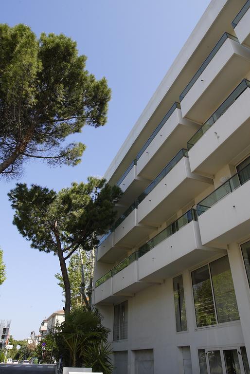 Hotel Luxor Rimini Buitenkant foto