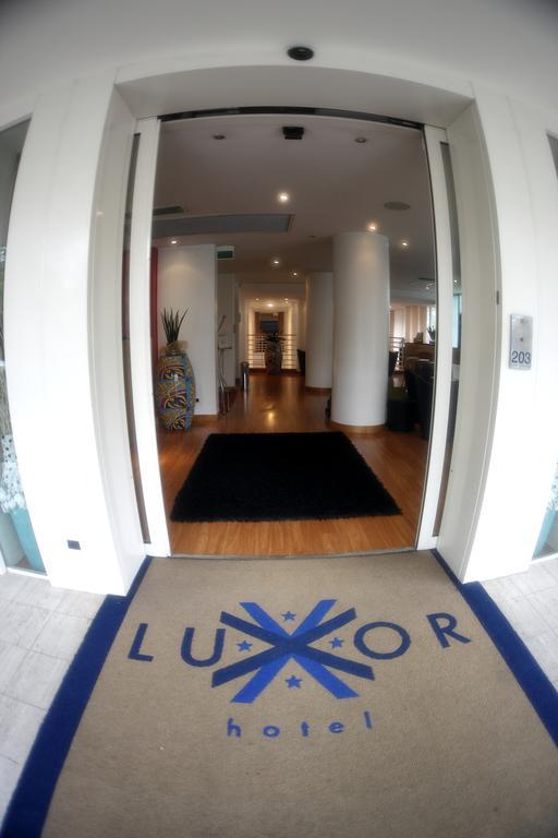 Hotel Luxor Rimini Buitenkant foto